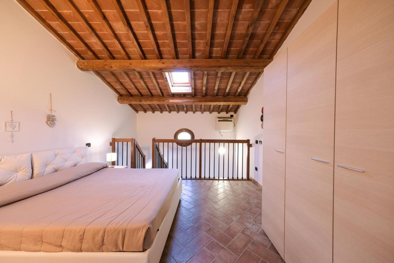 Il Poggio Di San Ruffino Hotel Lari Exterior photo