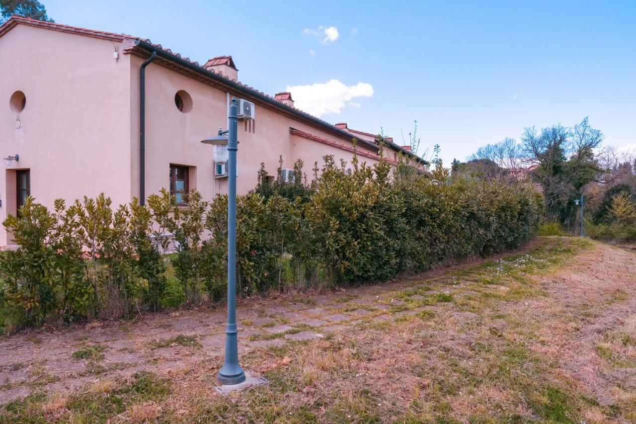 Il Poggio Di San Ruffino Hotel Lari Exterior photo